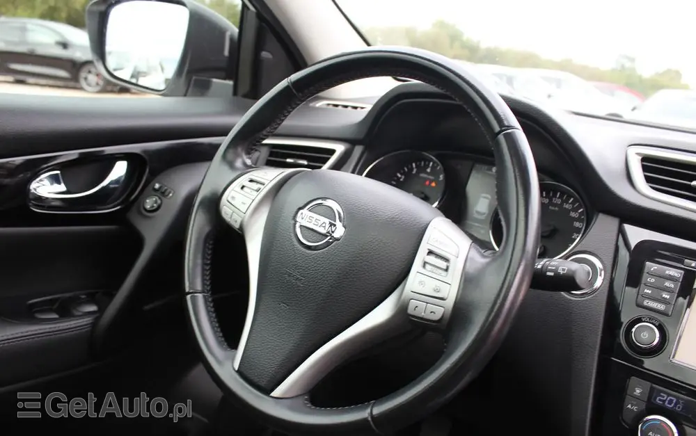 NISSAN Qashqai 1.2 DIG-T TEKNA+