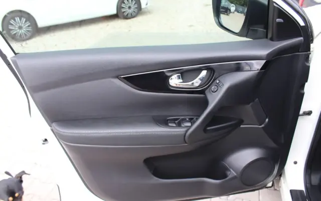 NISSAN Qashqai 1.2 DIG-T TEKNA+