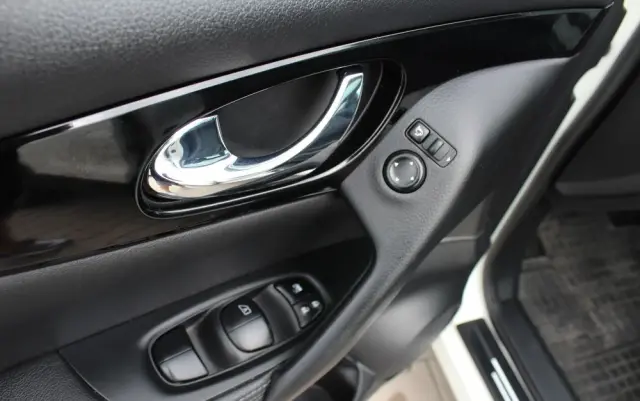 NISSAN Qashqai 1.2 DIG-T TEKNA+