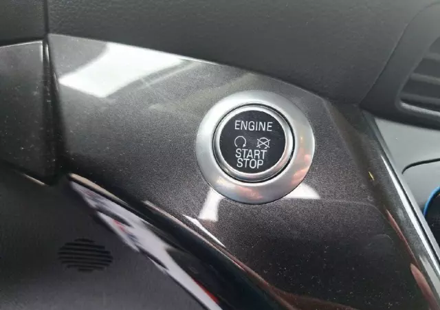 FORD C-MAX 1.5 EcoBoost Titanium ASS