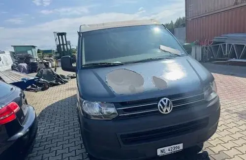 VOLKSWAGEN Caravelle 