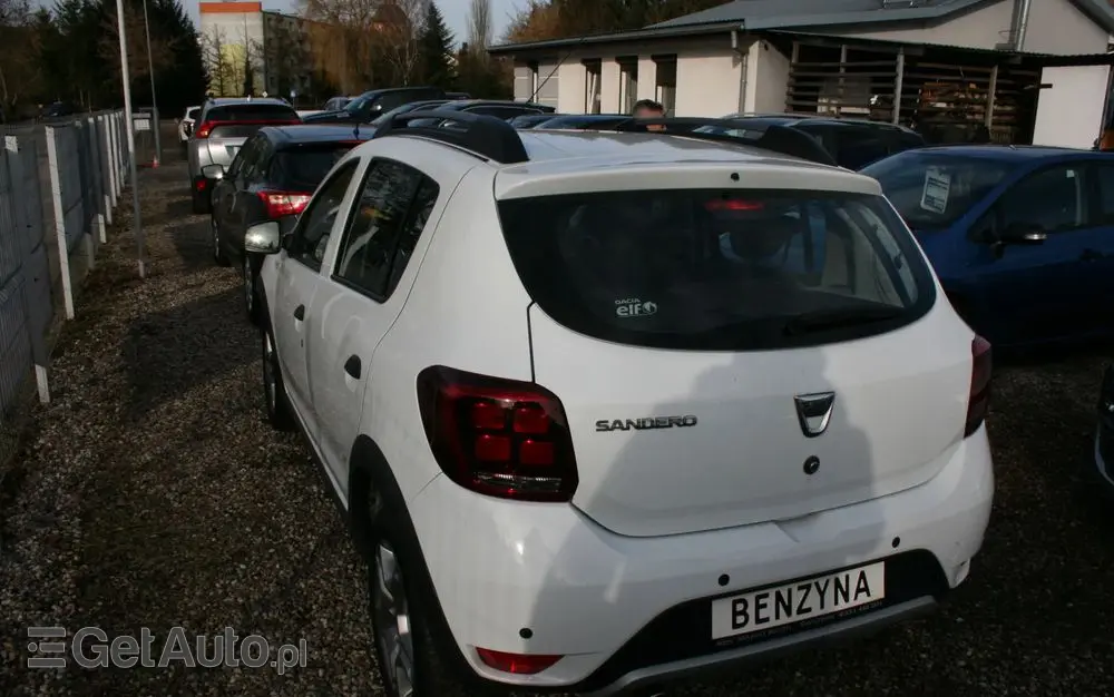 DACIA Sandero Stepway 0.9 TCe Laureate