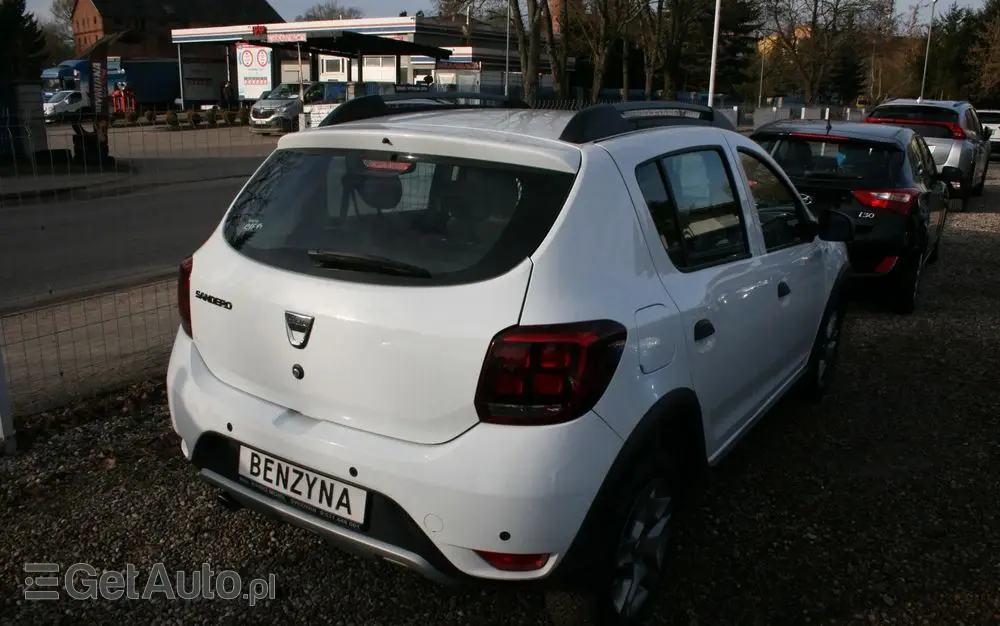 DACIA Sandero Stepway 0.9 TCe Laureate