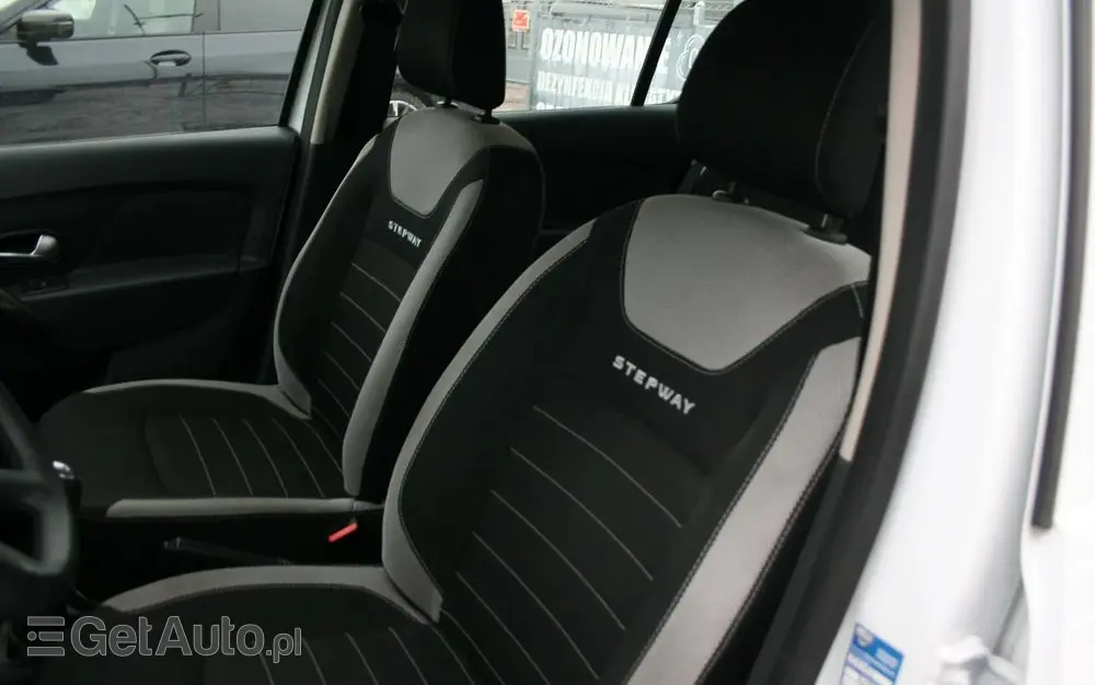 DACIA Sandero Stepway 0.9 TCe Laureate