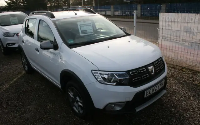 DACIA Sandero Stepway 0.9 TCe Laureate