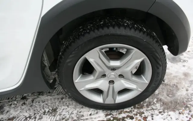 DACIA Sandero Stepway 0.9 TCe Laureate