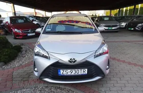 TOYOTA Yaris 