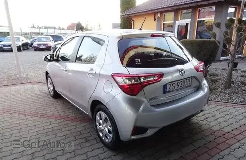 TOYOTA Yaris 