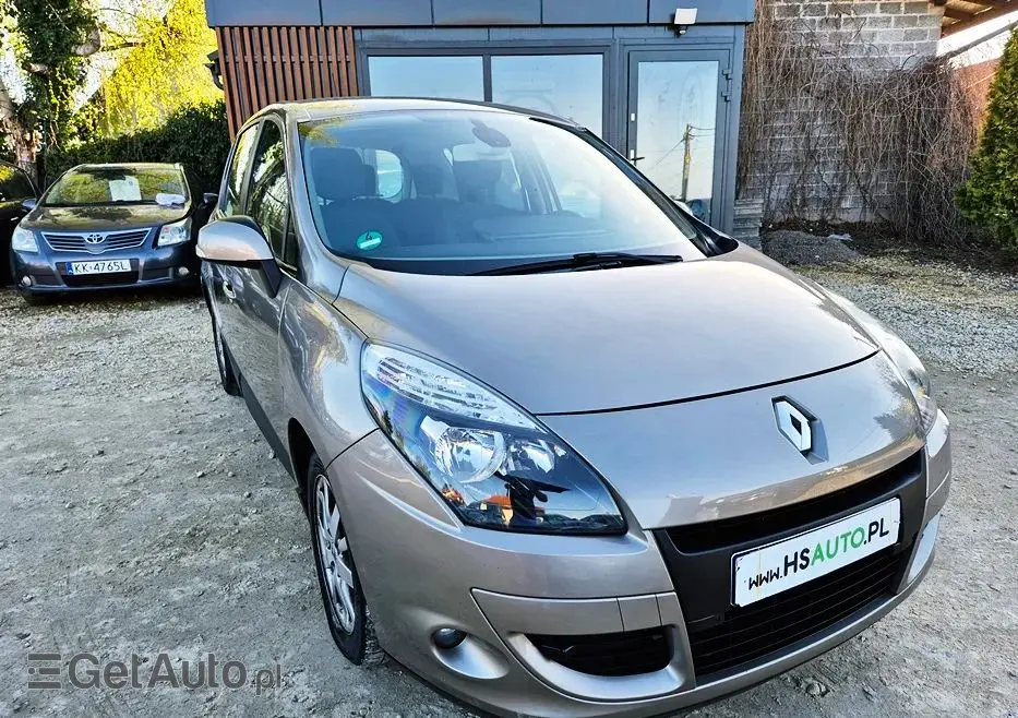 RENAULT Scenic 1.6 16V 110 Paris