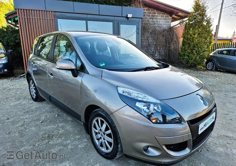 RENAULT Scenic 1.6 16V 110 Paris