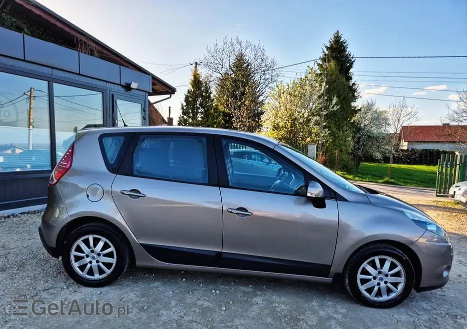 RENAULT Scenic 1.6 16V 110 Paris
