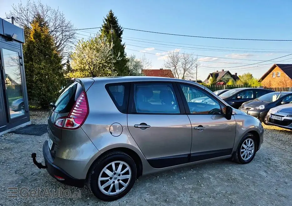 RENAULT Scenic 1.6 16V 110 Paris