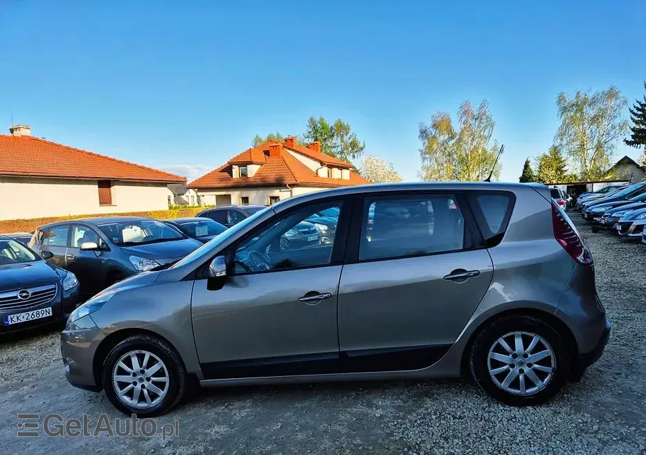 RENAULT Scenic 1.6 16V 110 Paris