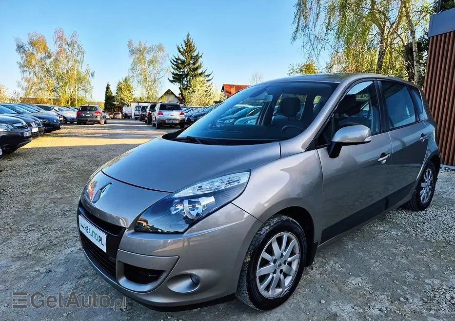 RENAULT Scenic 1.6 16V 110 Paris