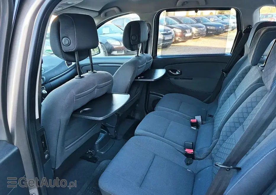 RENAULT Scenic 1.6 16V 110 Paris