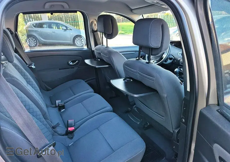 RENAULT Scenic 1.6 16V 110 Paris