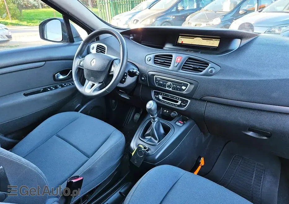 RENAULT Scenic 1.6 16V 110 Paris