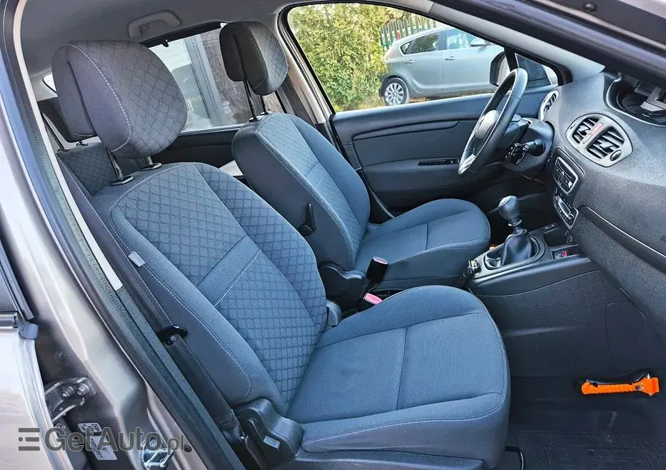 RENAULT Scenic 1.6 16V 110 Paris