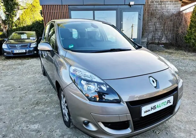 RENAULT Scenic 1.6 16V 110 Paris