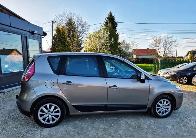 RENAULT Scenic 1.6 16V 110 Paris