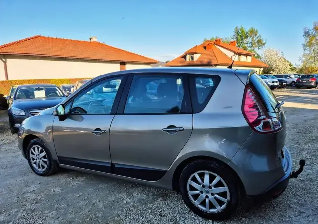 RENAULT Scenic 1.6 16V 110 Paris