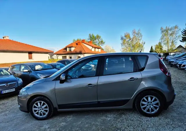 RENAULT Scenic 1.6 16V 110 Paris