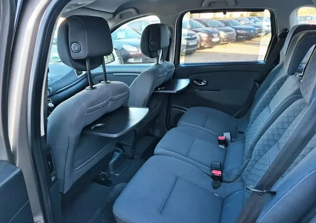 RENAULT Scenic 1.6 16V 110 Paris