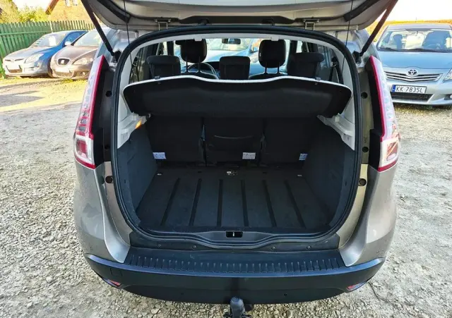 RENAULT Scenic 1.6 16V 110 Paris