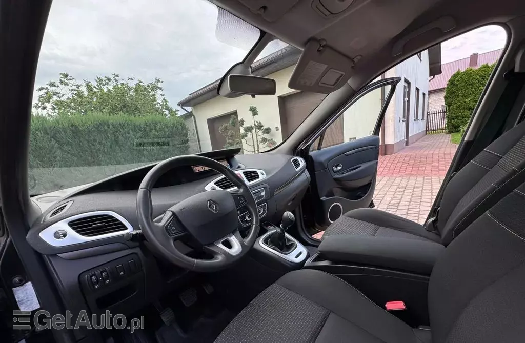 RENAULT Scenic 
