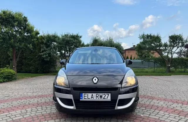RENAULT Scenic 