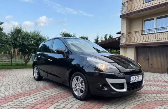 RENAULT Scenic 