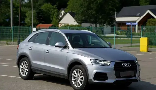 AUDI Q3 