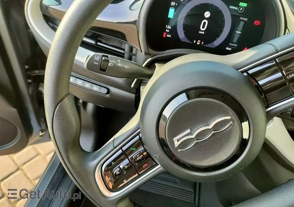 FIAT 500 23.8kWh Action