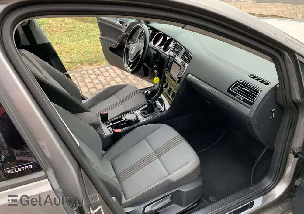 VOLKSWAGEN Golf 1.6 TDI BlueMotion Comfortline