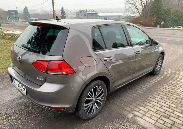 VOLKSWAGEN Golf 1.6 TDI BlueMotion Comfortline