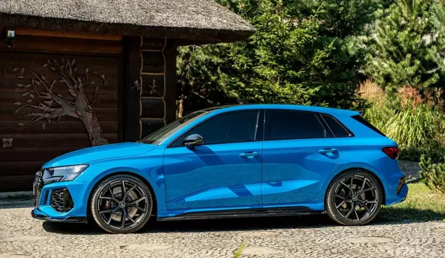 AUDI RS 3 