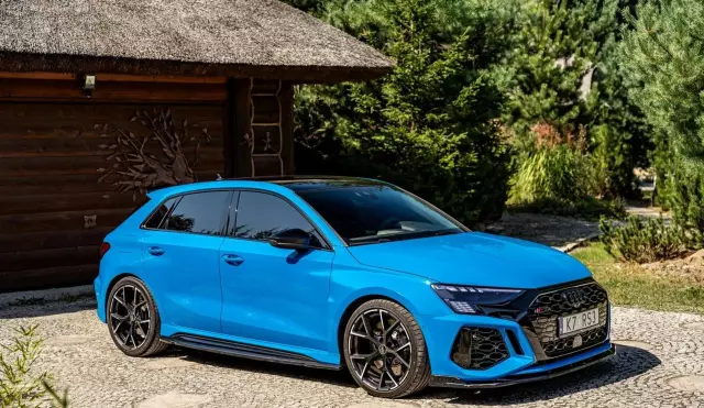 AUDI RS 3 