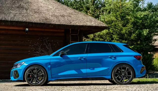 AUDI RS 3 