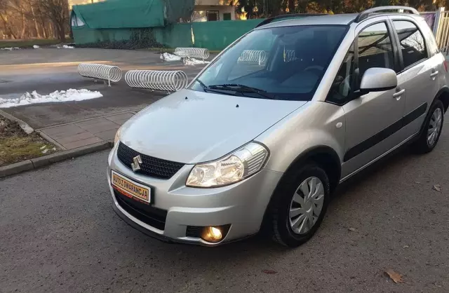 SUZUKI SX4 