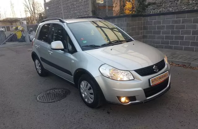 SUZUKI SX4 