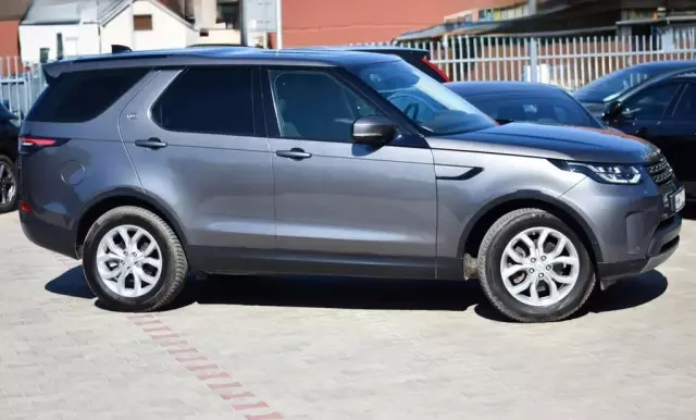 LAND ROVER Discovery 