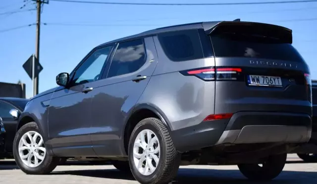 LAND ROVER Discovery 
