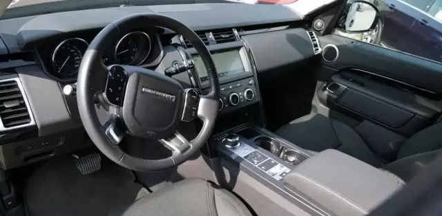 LAND ROVER Discovery 