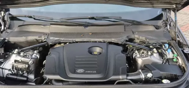 LAND ROVER Discovery 