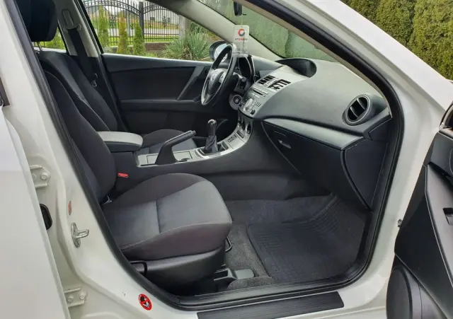 MAZDA 3 1.6 Active +