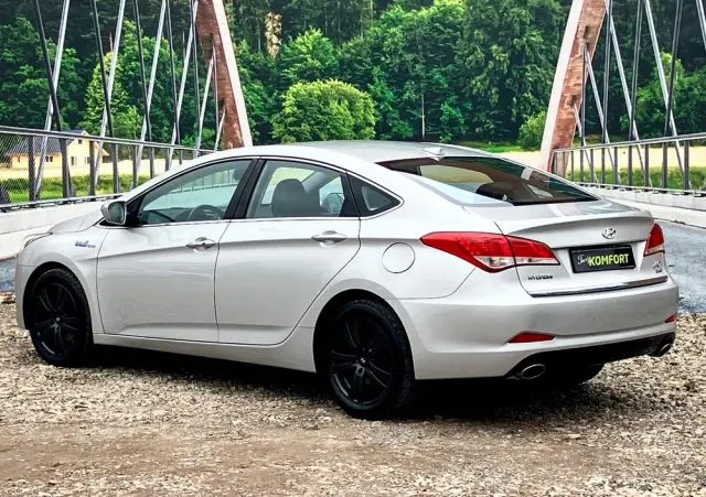 HYUNDAI I40 