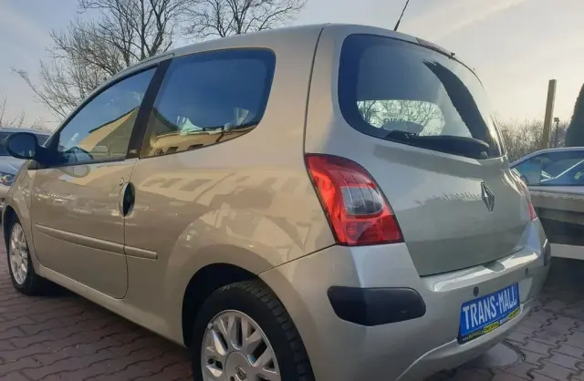 RENAULT Twingo 