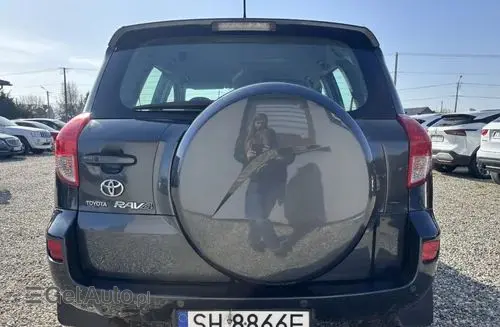 TOYOTA Rav 4 