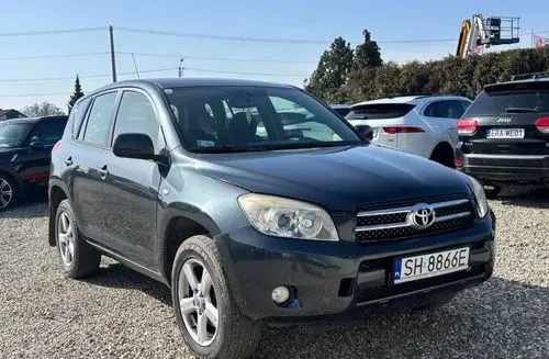 TOYOTA Rav 4 