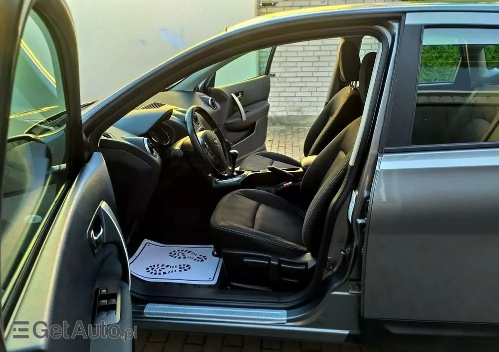 NISSAN Qashqai 1.6 Acenta